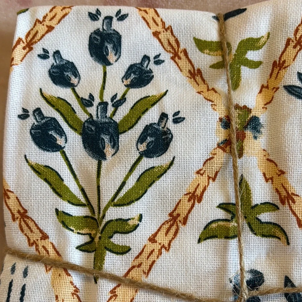 Sur La Table Hanukkah Designer Kitchen Towels Set of 2 NWT cotton 20x30”